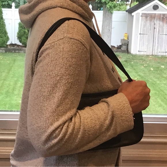 Kenneth Cole Shoulder Bag - Picture 6 of 7